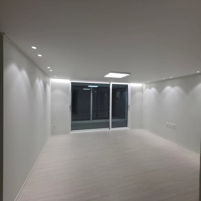 서울시 중랑구 34평 샷시 인테리어 사진 2